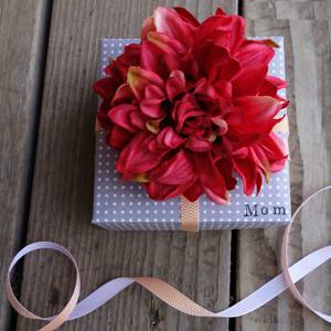 cajas para regalos con flores