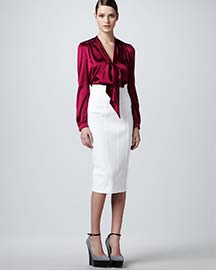 combinar faldas y blusas elegantes