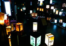 iluminación locales nocturnos